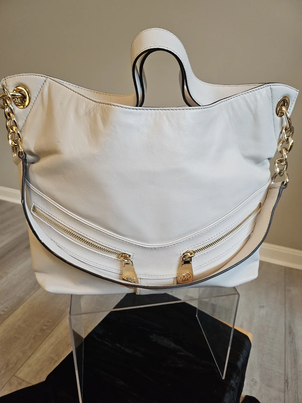 Michael Kors Cream Leather Convertible Hobo Shoulder Bag (One Size)